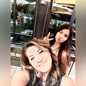 Meet your Posher, Teresa